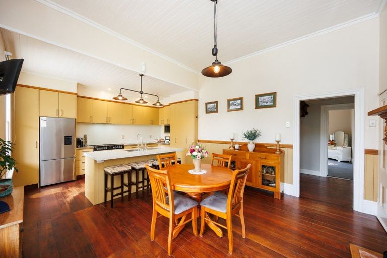 Photo of property in 808 Kimbolton Road, Feilding, 4777
