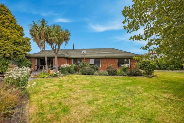 Photo of property in 2 Woodglen Drive, Woodend, 7610