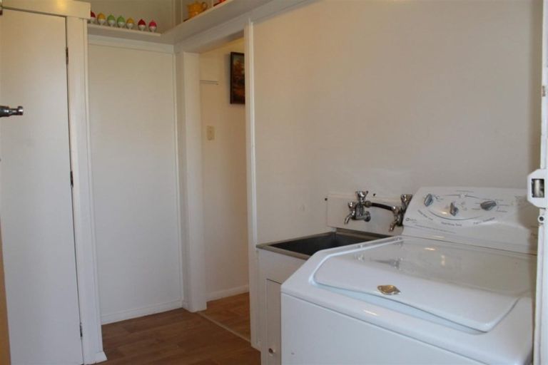 Photo of property in 18 Rangatira Drive, Mangakino, 3421