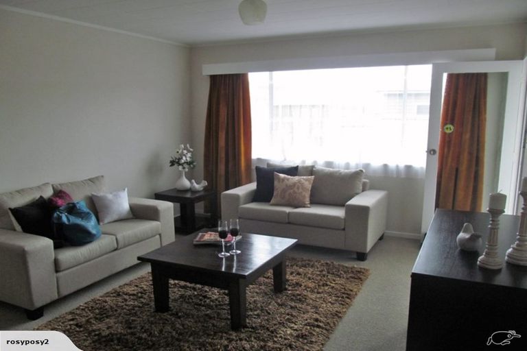 Photo of property in 4/7 Davies Street, Tawa, Wellington, 5028