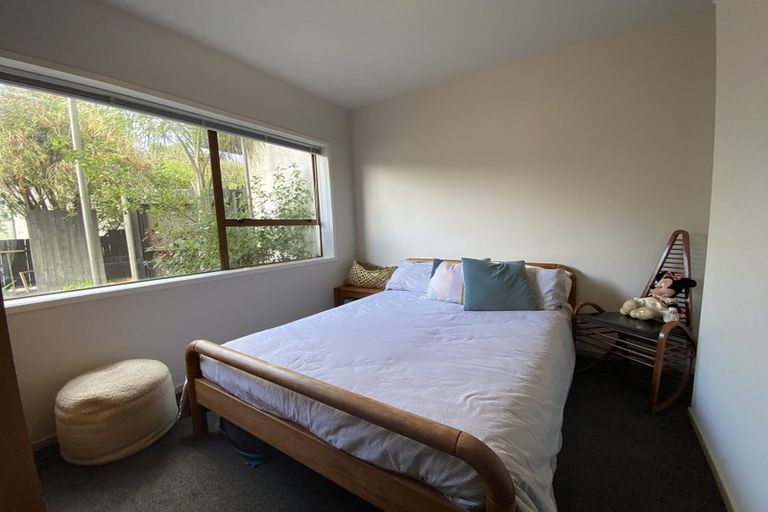 Photo of property in 3/27 Rangitoto Terrace, Milford, Auckland, 0620