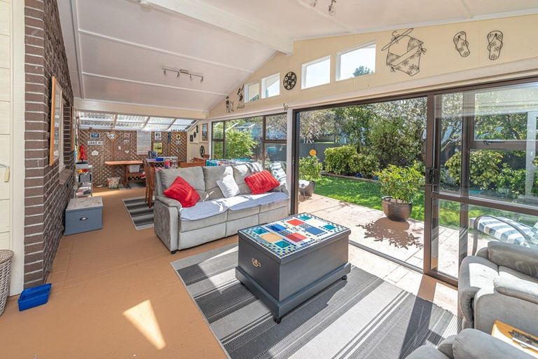 Photo of property in 14 Massey Street, Aramoho, Whanganui, 4500