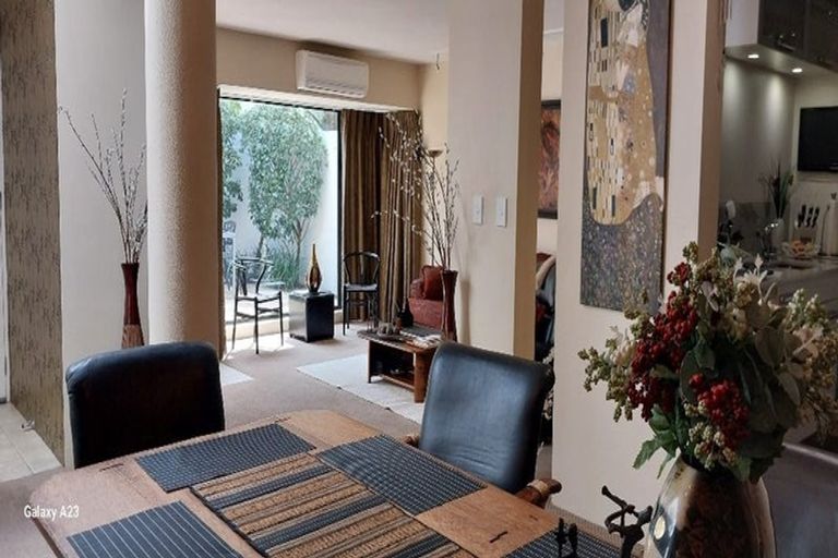 Photo of property in Highwic, 2/32 Hobson Street, Thorndon, Wellington, 6011