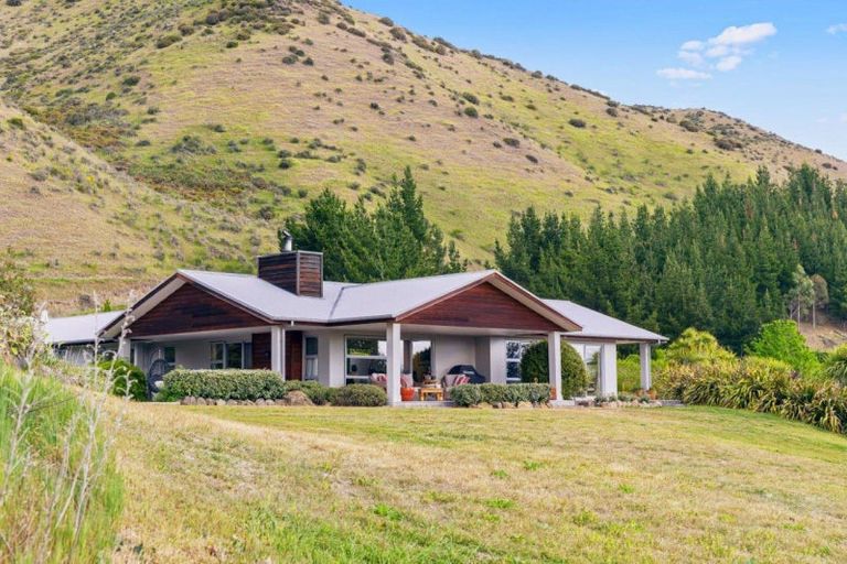 Photo of property in 560 Hurunui Bluff Road, Hurunui, Hawarden, 7385