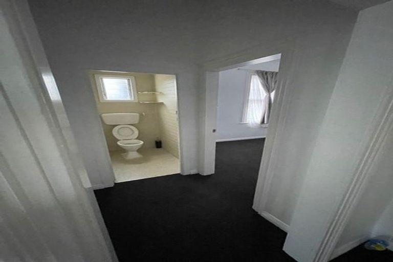 Photo of property in 1/50 Clyde Street, Island Bay, Wellington, 6023