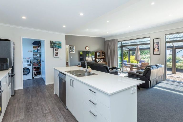 Photo of property in 6 Ataahua Place, Featherston, 5710