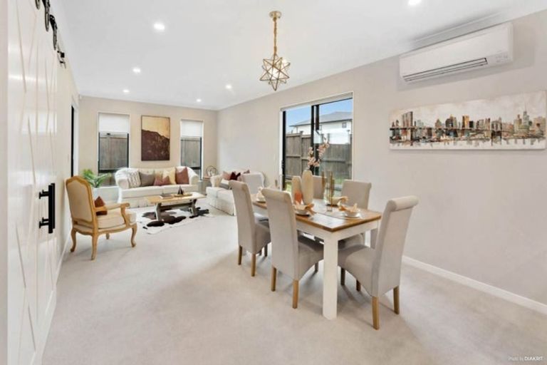 Photo of property in 37 Papareia Road, Karaka, Papakura, 2113