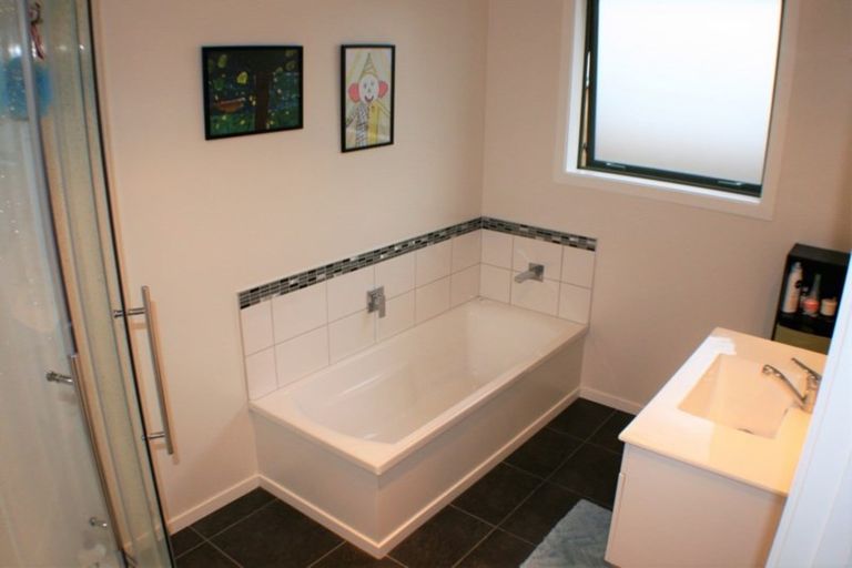 Photo of property in 2a Roosevelt Street, Levin, 5510