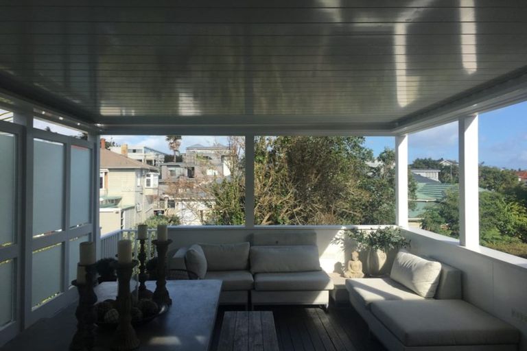 Photo of property in 34 Sentinel Road, Herne Bay, Auckland, 1011