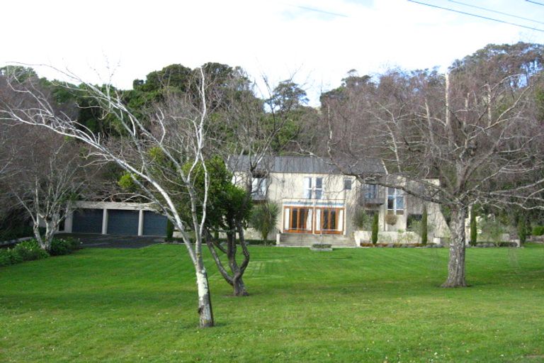Photo of property in 24 Howard Street, Macandrew Bay, Dunedin, 9014