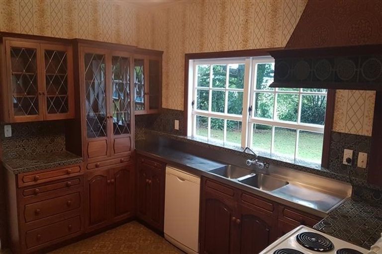 Photo of property in 242 Redoubt Road, Totara Park, Auckland, 2019