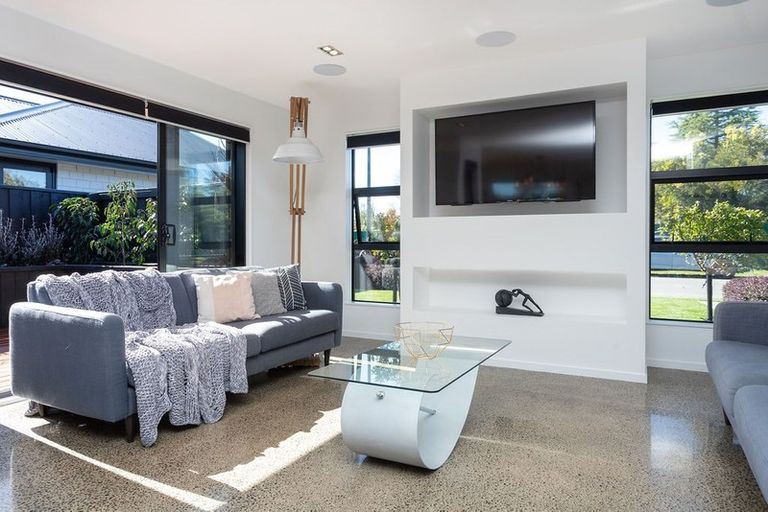 Photo of property in 19 Tiny Hill Drive, Rolleston, 7614