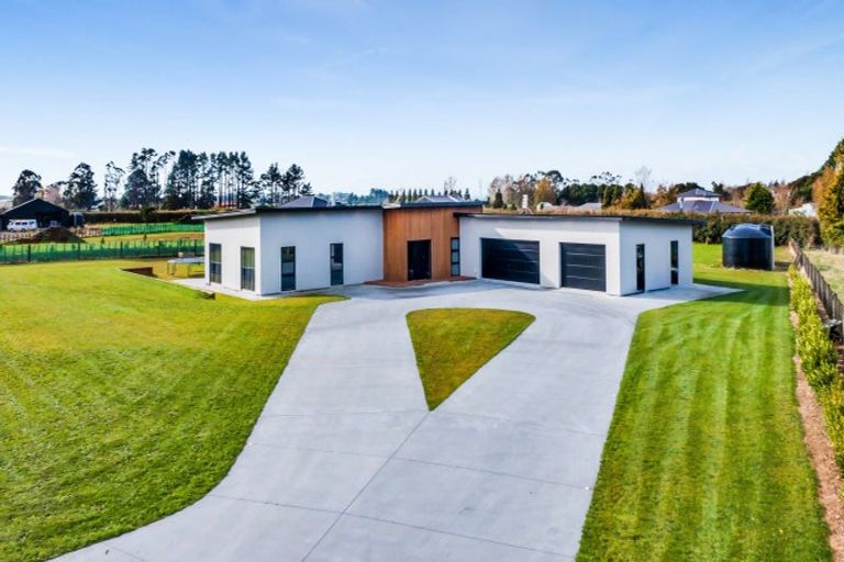 Photo of property in 66d Flint Road, Stratford, 4332