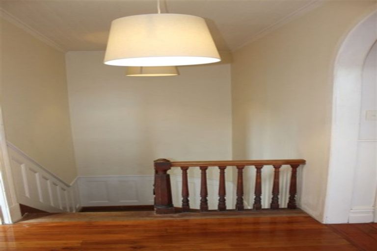 Photo of property in 147 Victoria Road, Saint Clair, Dunedin, 9012