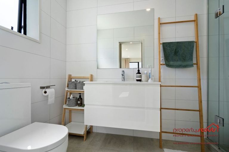 Photo of property in 27b Westgate Drive, Westgate, Auckland, 0614