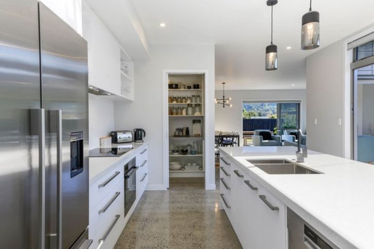 Photo of property in 56 Hamon Place, Pukehangi, Rotorua, 3015