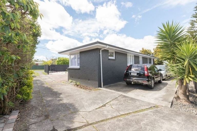 Photo of property in 24 Macdonald Road, Glenview, Hamilton, 3206