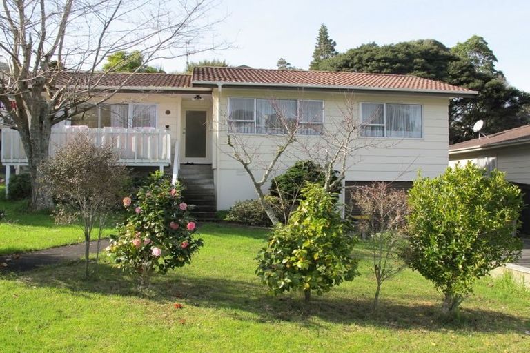 Photo of property in 1/25 Sapphire Place, Bayview, Auckland, 0629