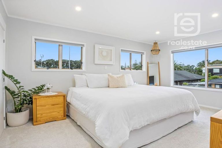 Photo of property in 2/486 Hibiscus Coast Highway, Orewa, 0931