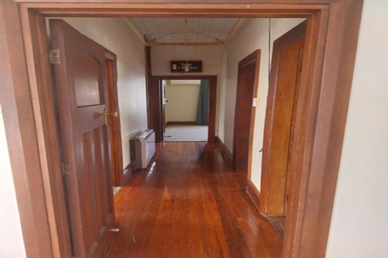 Photo of property in 53 Coronation Street, Spreydon, Christchurch, 8024