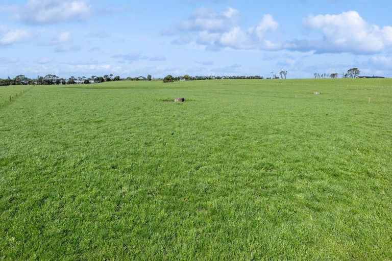 Photo of property in 50 Johnston Street, Brixton, Waitara, 4382