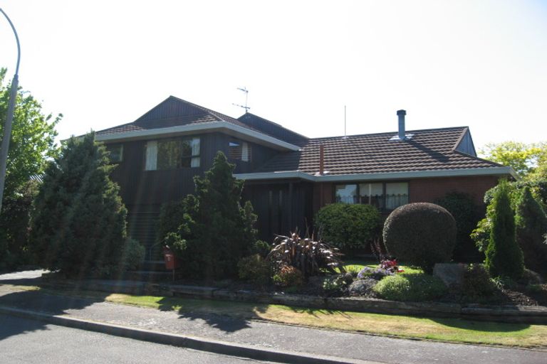 Photo of property in 4 Melissa Place, Burnside, Christchurch, 8042