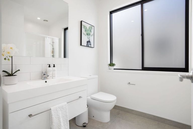 Photo of property in 1 Horomia Road, Karaka, Papakura, 2113