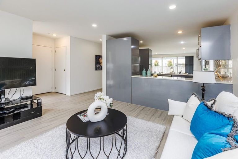 Photo of property in 37 Kauri Drive, Takanini, 2112