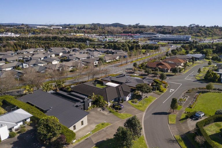 Photo of property in 8 Caldera Close, Pyes Pa, Tauranga, 3112