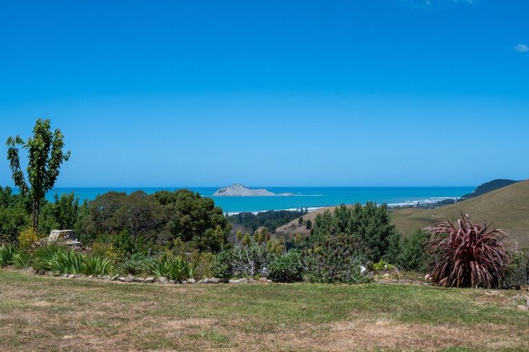 Photo of property in 1995 Waimarama Road, Waimarama, 4294