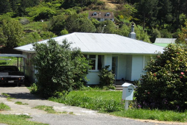 Photo of property in 57 Durham Street, Picton, 7220