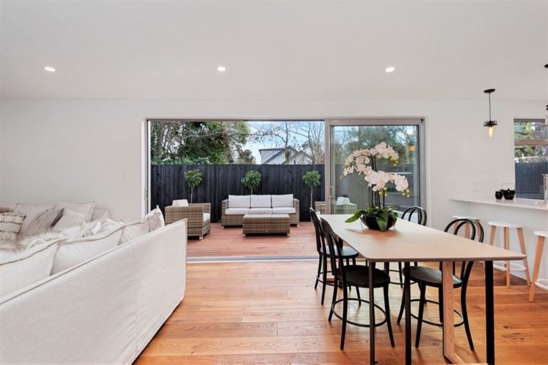 Photo of property in 95c Edgeware Road, St Albans, Christchurch, 8014