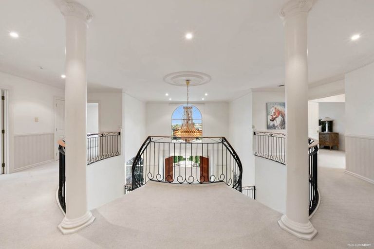 Photo of property in 26 Anaheim Boulevard, Shamrock Park, Auckland, 2016