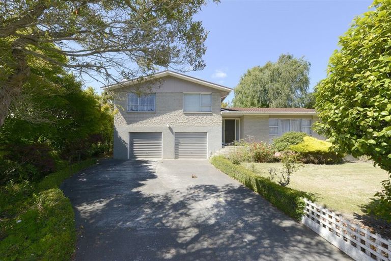 Photo of property in 69 Cashmere Road, Cashmere, Christchurch, 8022