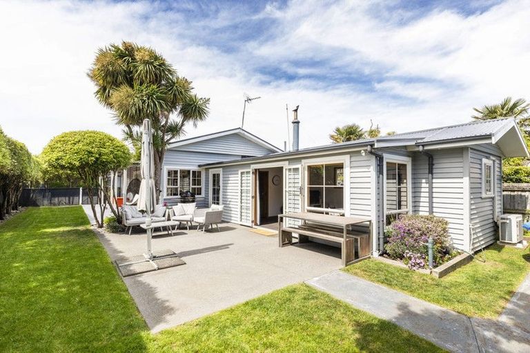 Photo of property in 226 Estuary Road, South New Brighton, Christchurch, 8062