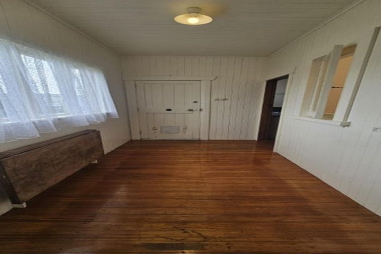 Photo of property in 46 Sackville Street, Fitzroy, New Plymouth, 4312