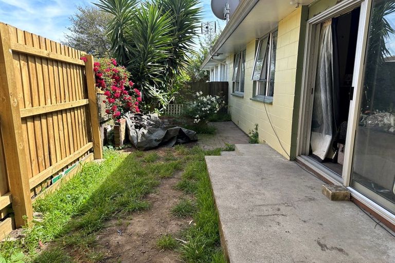Photo of property in 17a Leonie Place, Aranui, Christchurch, 8061