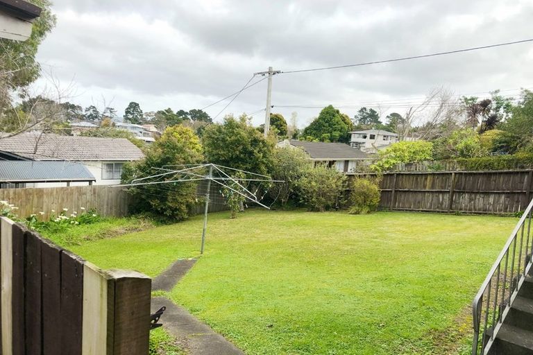 Photo of property in 26 Waimumu Road, Massey, Auckland, 0614