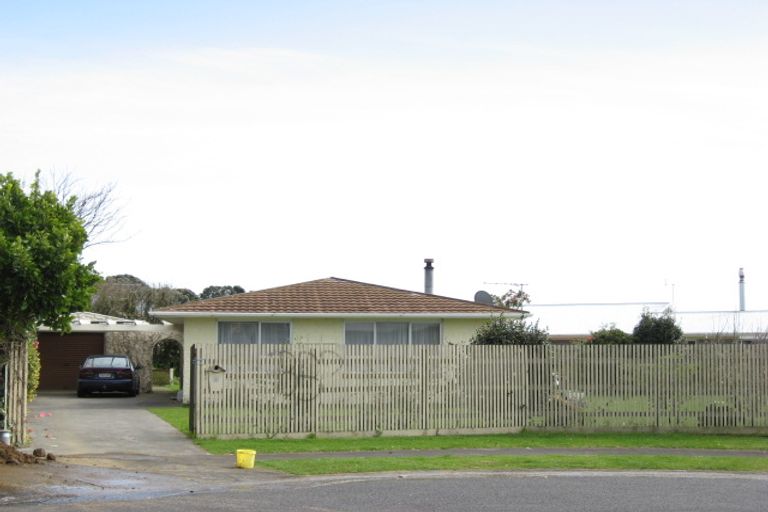 Photo of property in 5 Farnham Place, Bell Block, New Plymouth, 4312