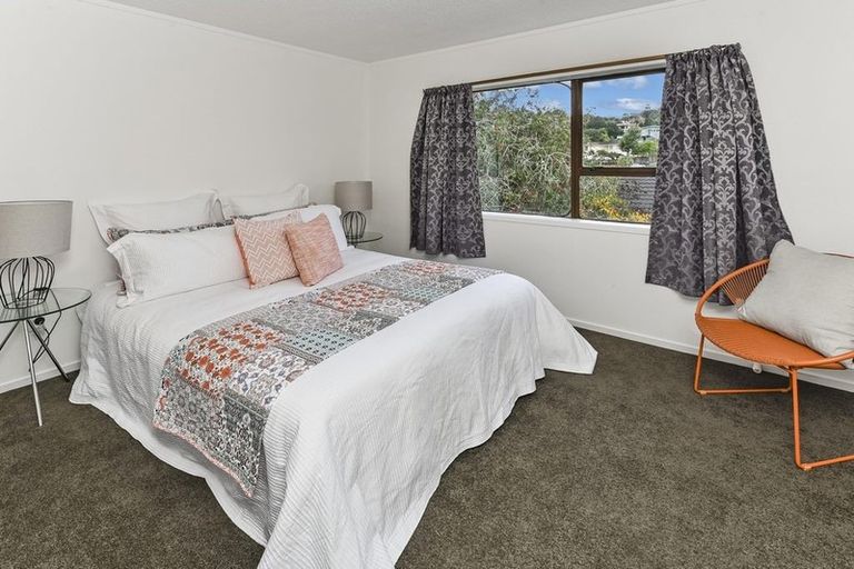 Photo of property in 1/9 Redwing Street, Browns Bay, Auckland, 0630