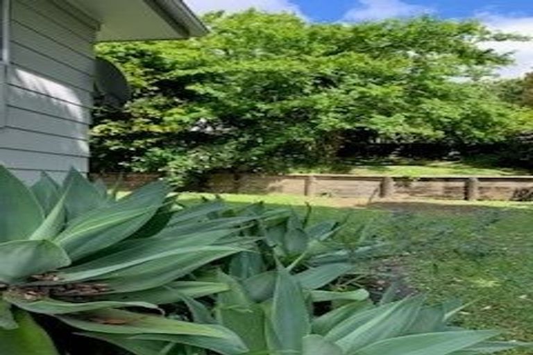 Photo of property in 66 Oaktree Avenue, Browns Bay, Auckland, 0630