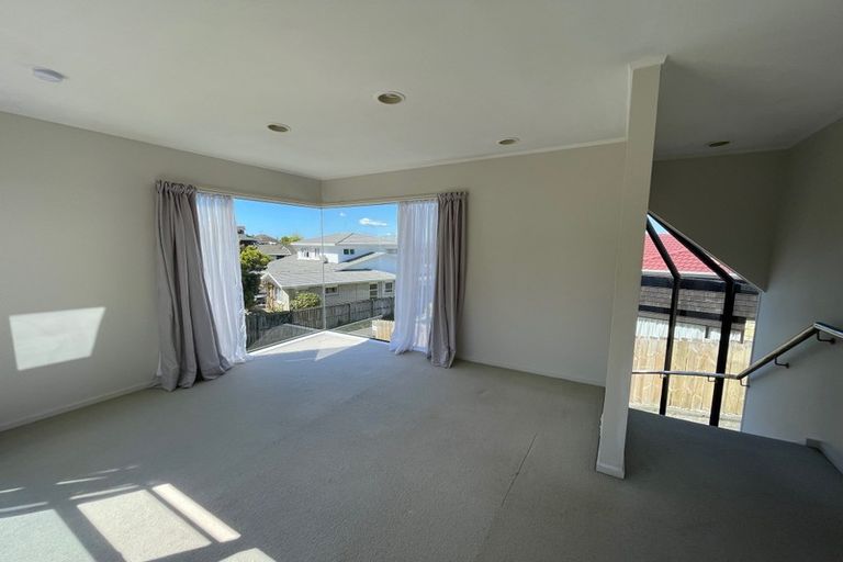 Photo of property in 1/4 Dorrit Lane, Howick, Auckland, 2014