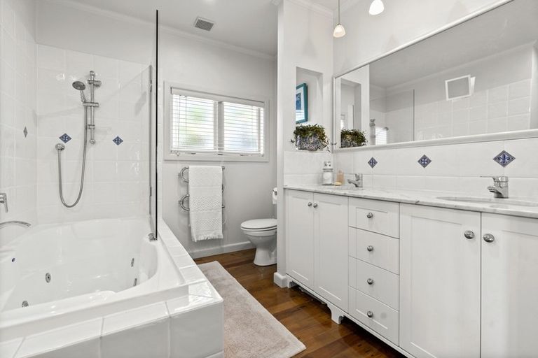 Photo of property in 34 Hastings Parade, Devonport, Auckland, 0624