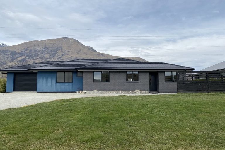 Photo of property in 34 Woodstock Road, Lower Shotover, Queenstown, 9304