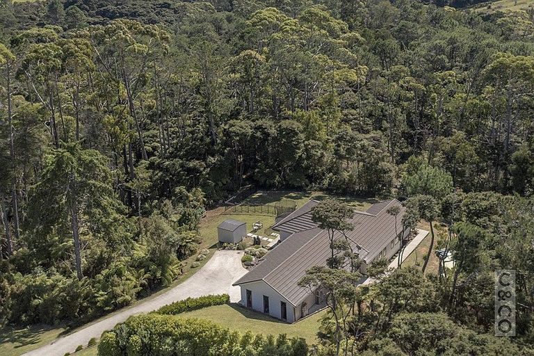 Photo of property in 22c Sunnyvale Road, Swanson, Auckland, 0614