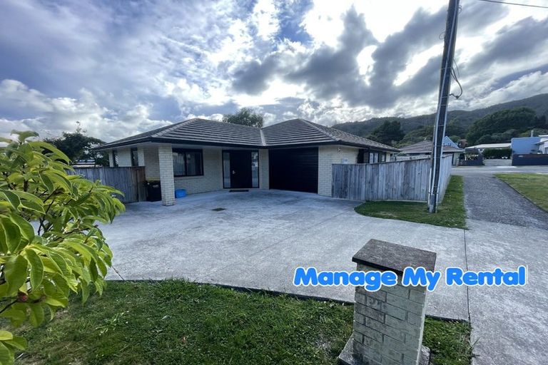 Photo of property in 386 Stokes Valley Road, Stokes Valley, Lower Hutt, 5019