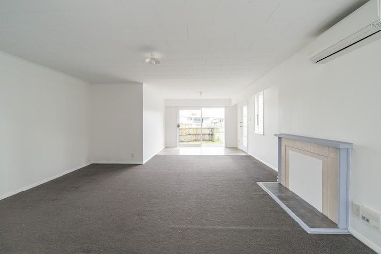 Photo of property in 2 Butler Place, Fairfield, Hamilton, 3214