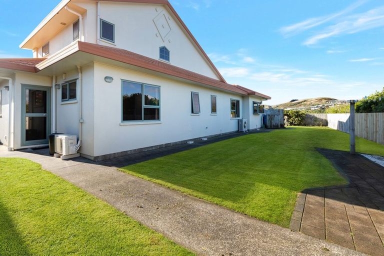 Photo of property in 30 Ring Lane, Paparangi, Wellington, 6037