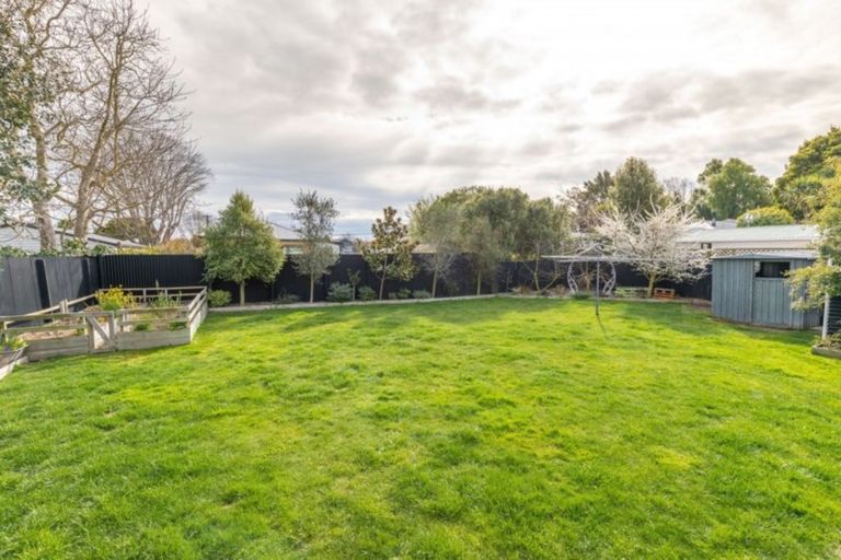 Photo of property in 35 North Parade, Richmond, Christchurch, 8013