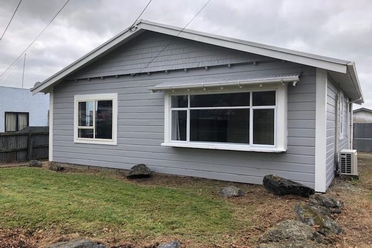Photo of property in 98 Hokonui Drive, Gore, 9710